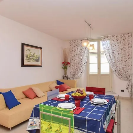 Casa Virgilio * Виареджо